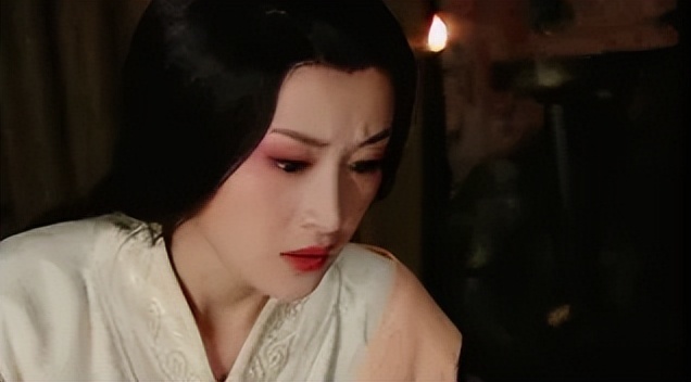 她参与了同期的《大秦帝国之纵横》