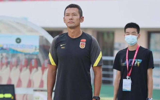 国少惨遭淘汰！U17小组赛1平2负，主帅杨晨一心迷信沈祥福神阵_腾讯新闻