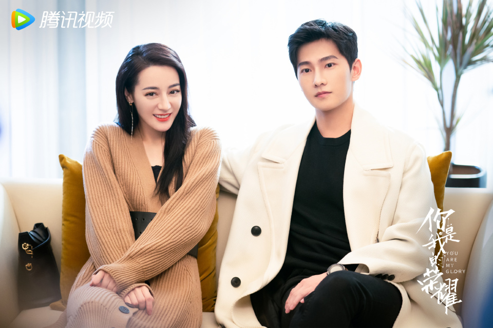 迪丽热巴新剧《枭起青壤》将袭,奇幻悬疑题材,李现获男主提名!