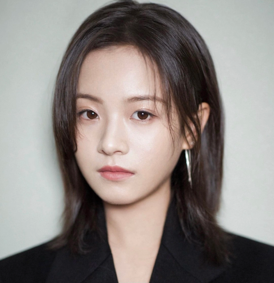 一脸苦相真的不要演绝世美女离开雪中悍刀行李庚希的风评又回来了