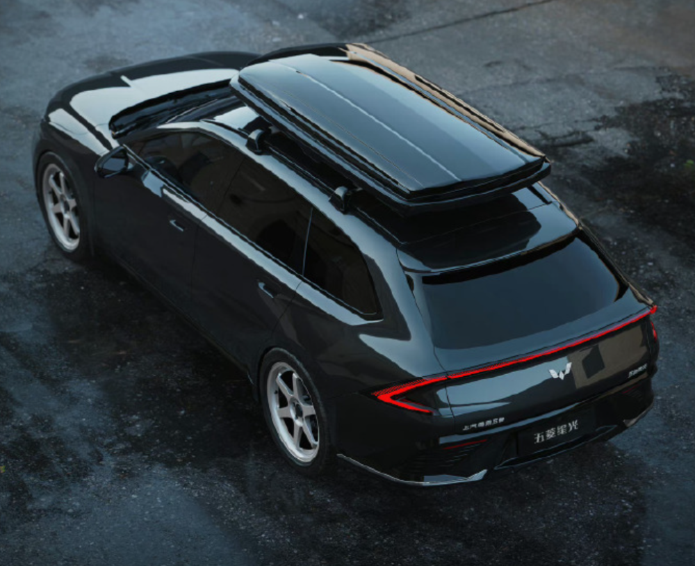 因为在前两年,通用就研发出了宝骏rs6,也是一辆旅行车