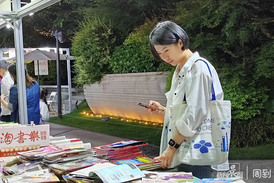 知名街艺歌手罗小罗受邀现场献唱!