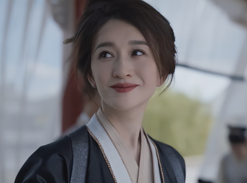 女演员长相很重要,《庆余年2》48岁李小冉出场,才明白人间尤物