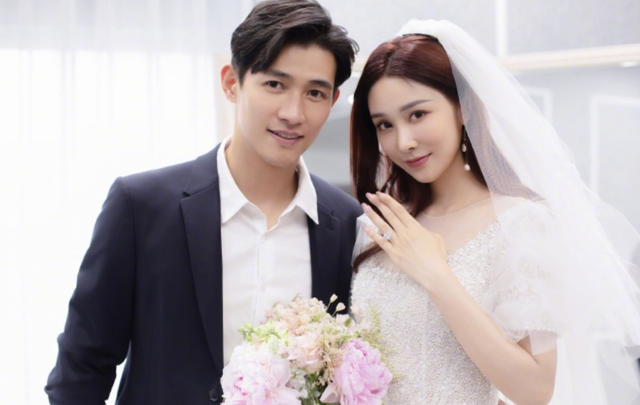 娱乐圈精彩不停李双江夫妇为儿子接风陈钰琪与导演搞暧昧