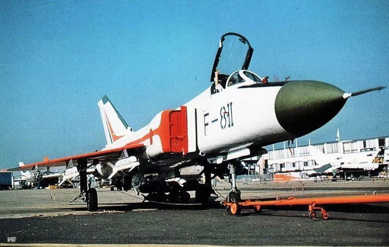 运-12和飞龙-2反舰导弹强-5c攻击机歼教-7教练机强-5c改进自歼-6,是