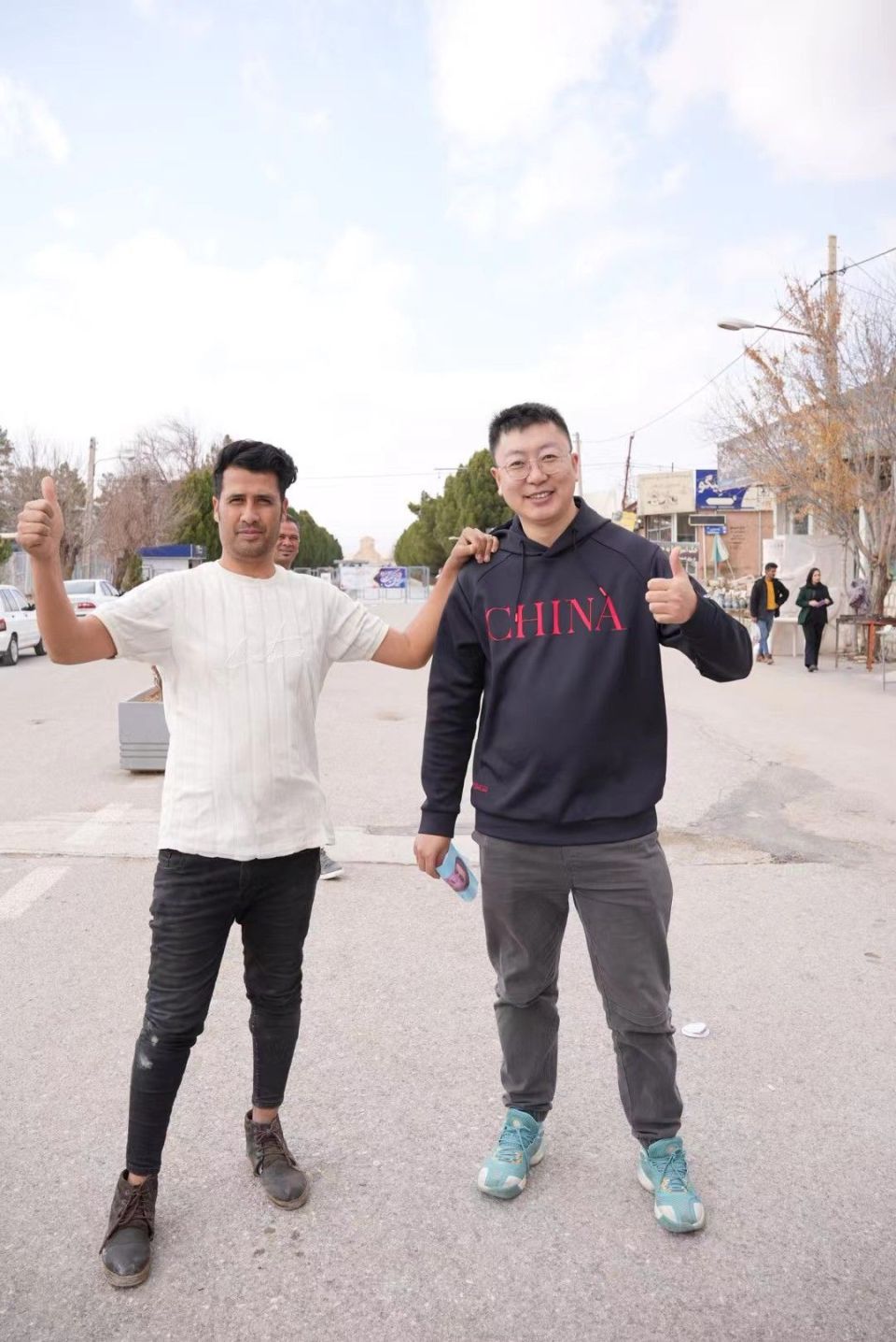 揭开伊朗的面纱2：伊朗人如何看待中国人？歧视？尊重？都不是！-腾讯新闻