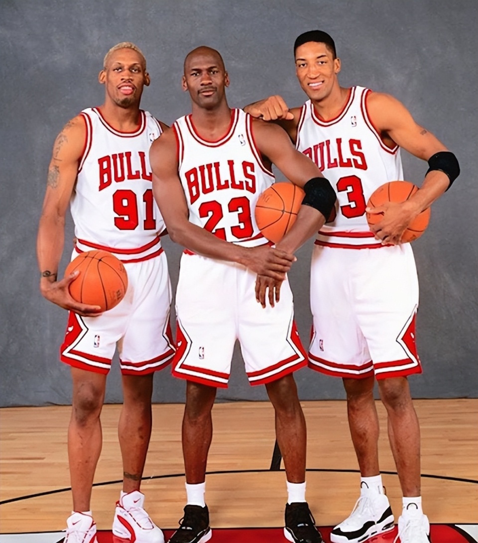 96年公牛以72胜10负夺冠皮蓬季后赛场均169分那乔丹罗德曼呢