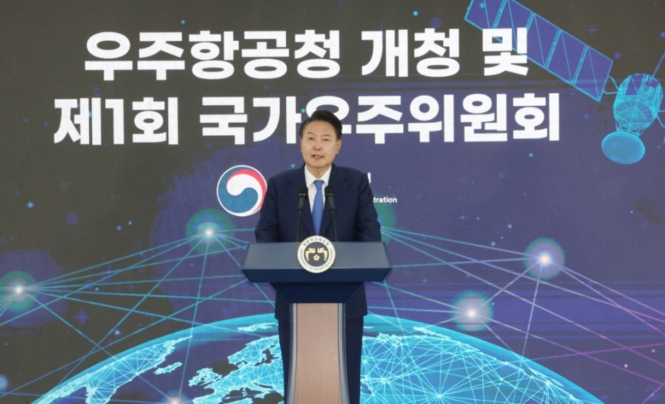 ""我们将培育1000家航天公司,并将10家以上发展为世界级企业,我们要