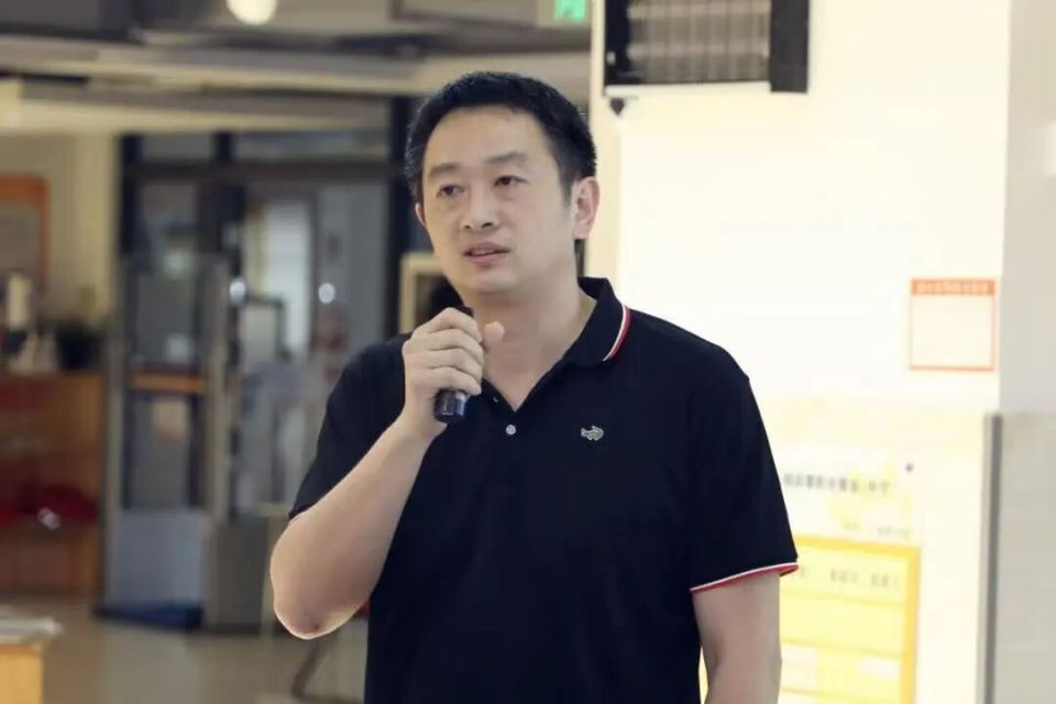 重磅！深圳这区多所名校迎来人事变动！_腾讯新闻