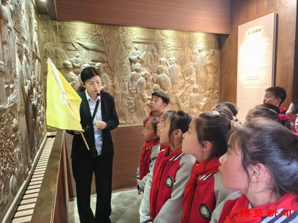 桓台县新城中学学子徒步远行感受渔洋文化