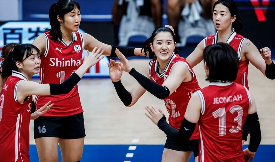 韩国女排3-1,结束30场不胜的历史!中国女排进军巴黎奥运会更稳了