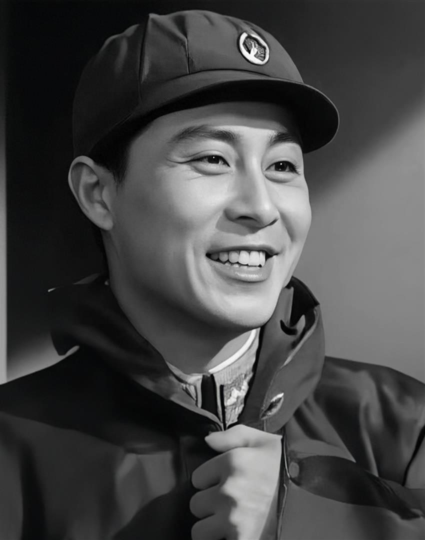 王心刚是顶级偶像，唐国强是优秀演员，两者之间隔着整整十年_腾讯新闻