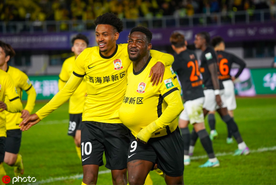中超首次青岛德比西海岸10海牛获首胜海牛两球被吹3连败0进球