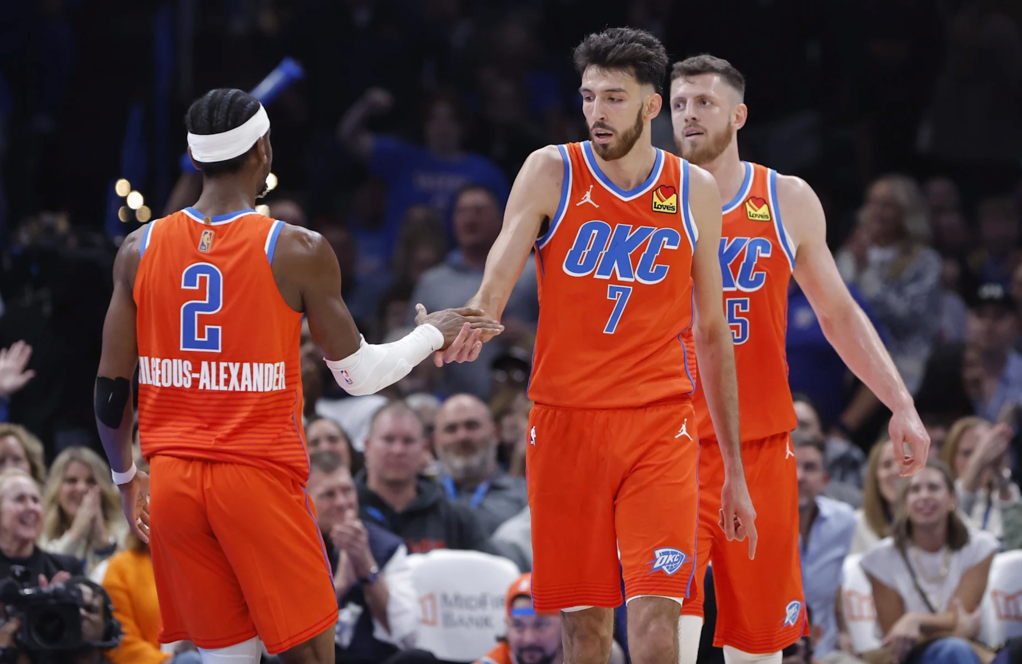 NBA官方實力榜：雷霆6連榜首湖人第6 勇士排名暴跌快船仍居第21 - 