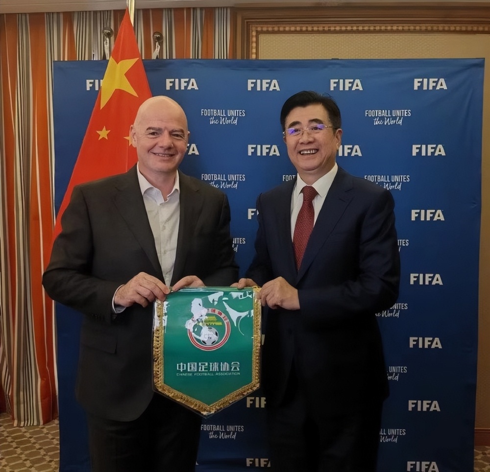 中国足球2023：女足阑珊男足暂无期望，新班子困难多负重致远