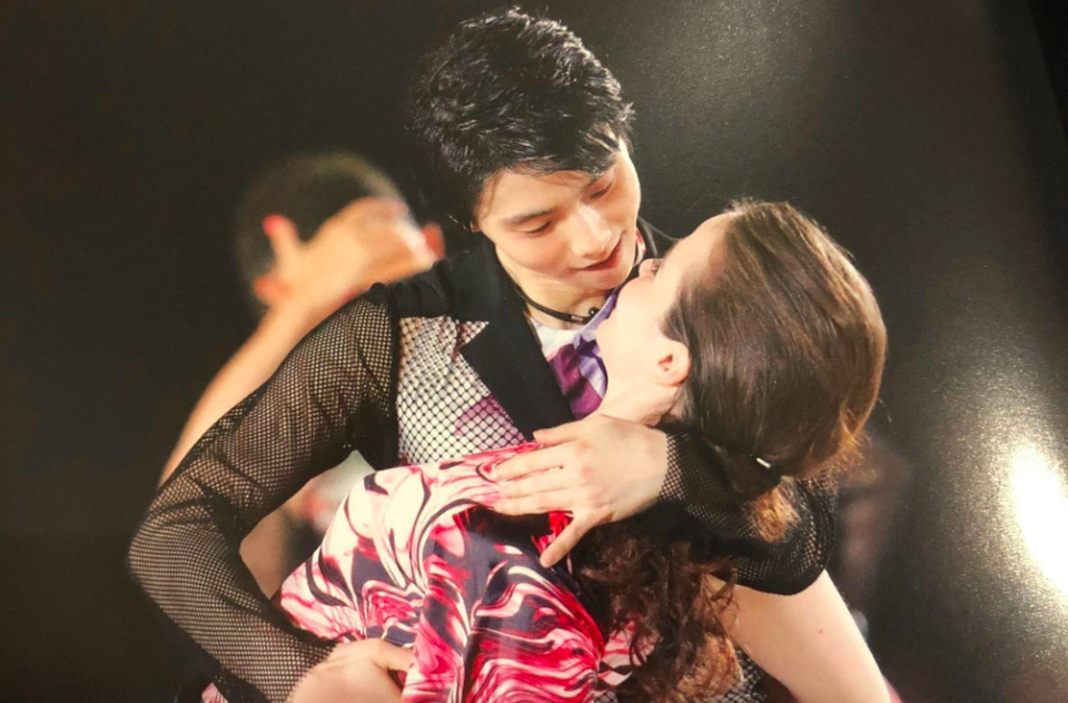 羽生结弦官宣离婚,妻子被曝是大他8岁的小提琴手,或已生下孩子_腾讯