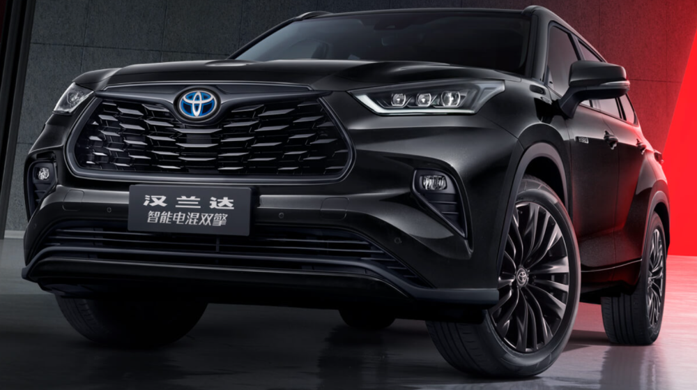 丰田国内最保值的suv!当初加价2万,现大降价,喝92油一公里4.