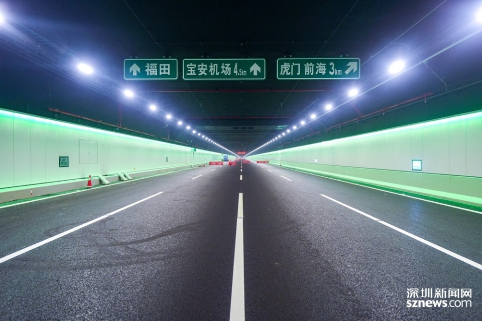 深圳中山一小时生活圈指日可待 百名记者提前探营深中通道(多图)