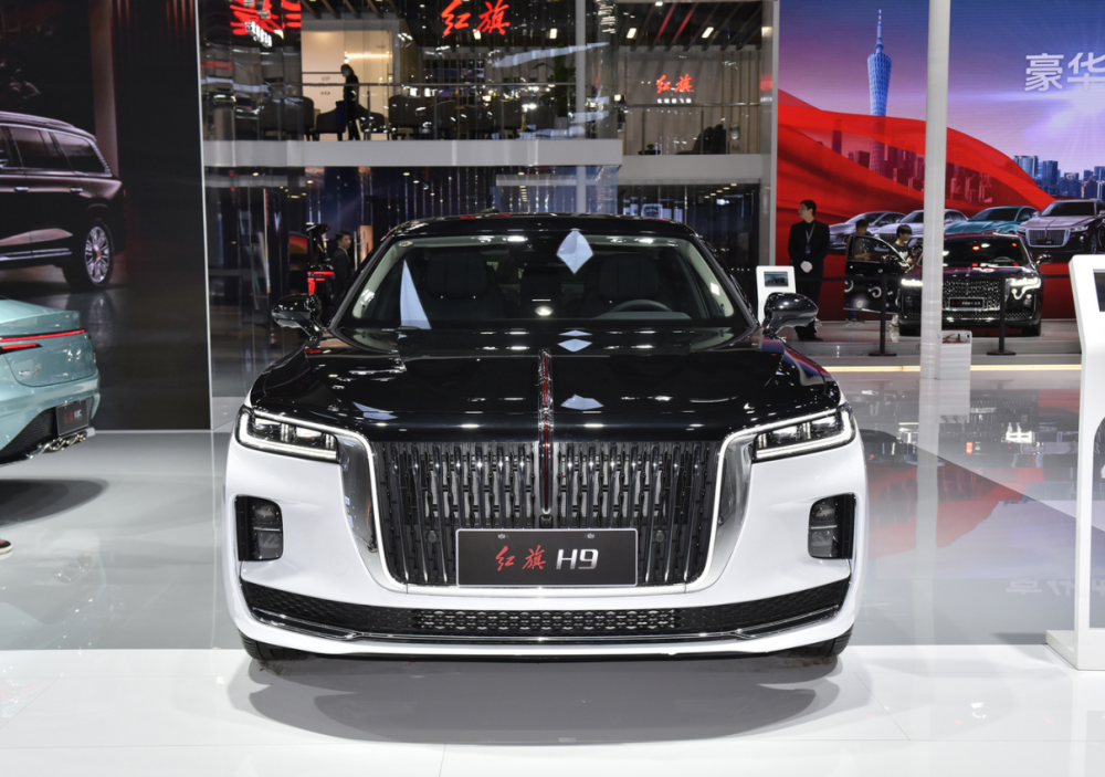 红旗h9硬件大改,新款2.5t发动机值得等,气质适合跑