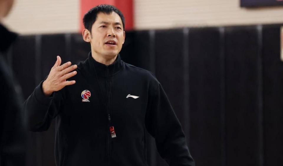 张庆鹏改造天津男篮,跑投打法弥补身体差距!