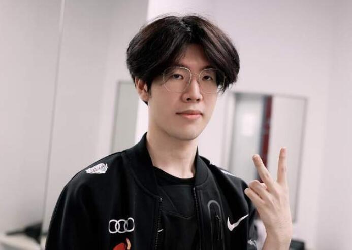 theshy替宁王说话,却被自家粉丝威胁,不划清界限就取关