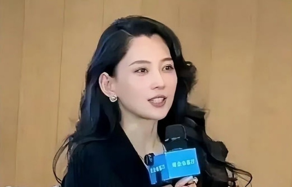 森林北已向公安局報案，汪峰新女友比前妻章子怡厲害