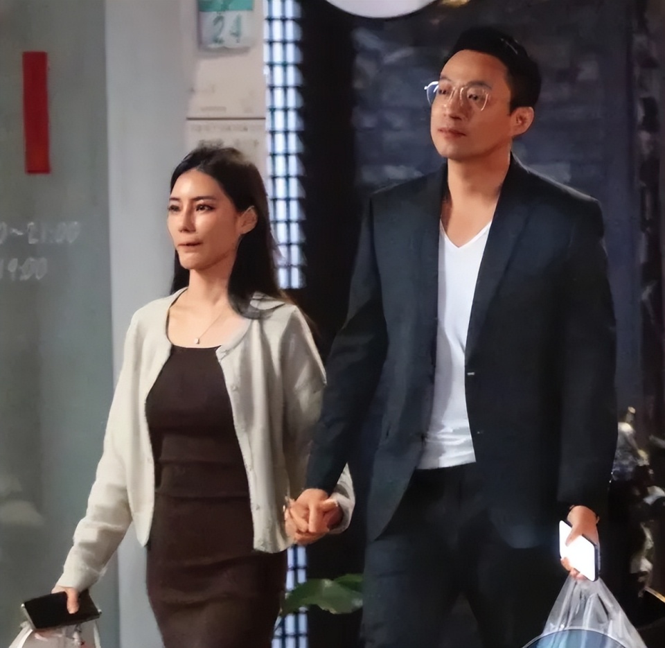 汪小菲马筱梅下周领证结婚,网友:大s再想向汪小菲要钱,更难了