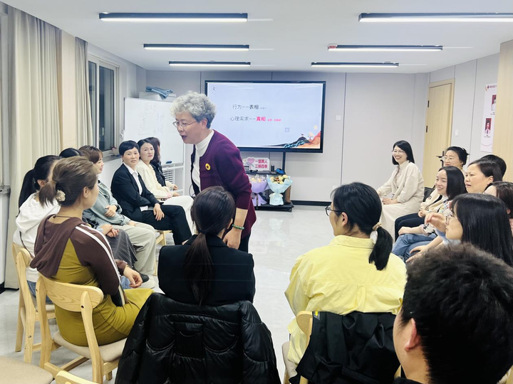 德清县舞阳街道开展"舞"福临门之"杜绝校园暴力,舒展被揉皱的心灵"