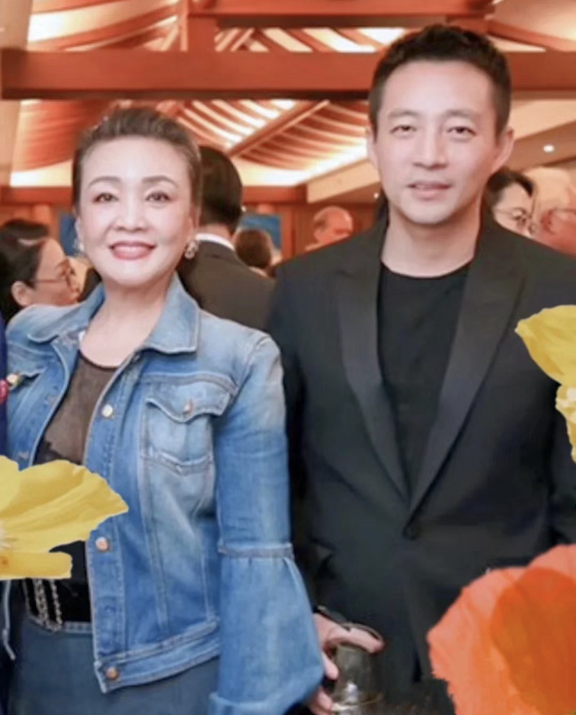 汪小菲携父亲现身台湾省，S妈亲自接待尽显热情，网友：心疼兰姐_腾讯新闻