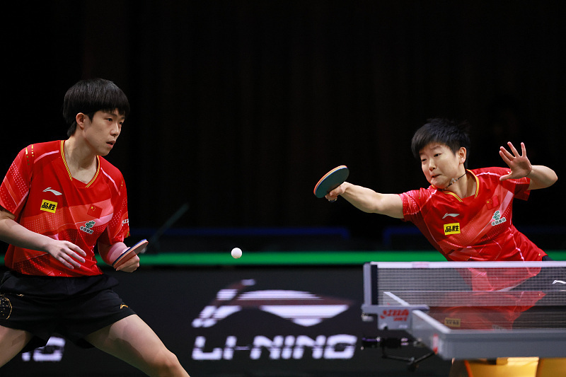 世界第一无可撼动王楚钦孙颖莎横扫张本智和组合蝉联世乒赛混双冠军