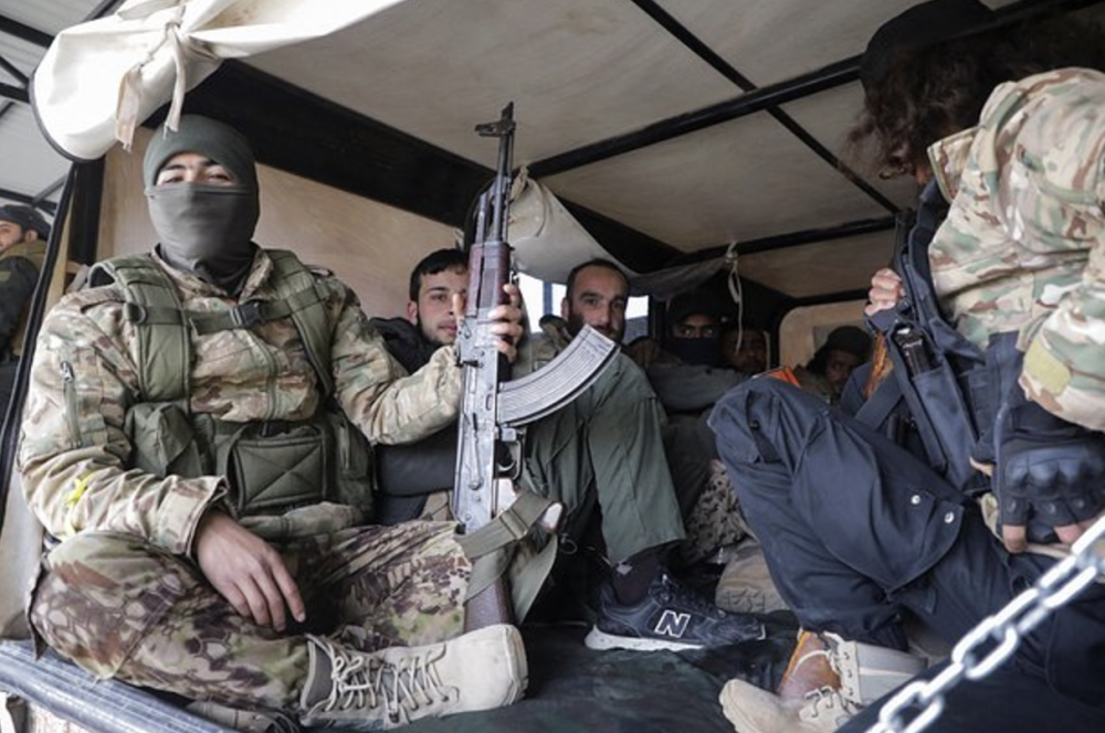 叙利亚总统阿萨德逃离大马士革叙利亚政府军指挥部宣布投降