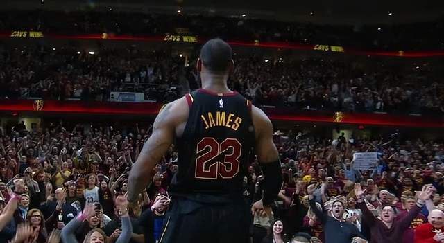 18年詹姆斯有多强?三次贡献压哨绝杀,季后赛无解,无愧灭霸詹