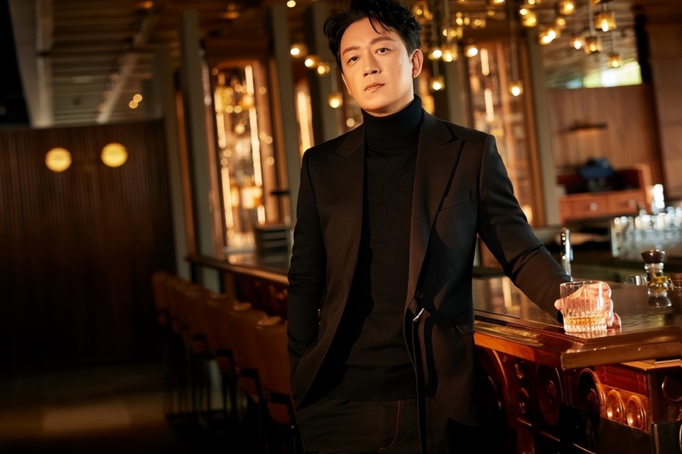 代言违法广告被罚，潘粤明道歉！导演刘信达怒斥：必须逐出娱乐圈_腾讯新闻