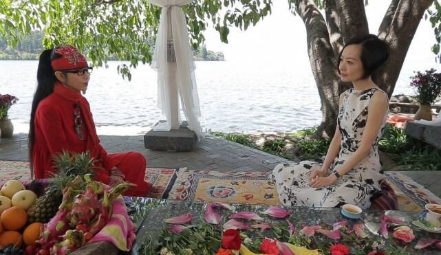 杨丽萍回应"3000万月亮宫被封"一事为造谣,此豪宅曾遭当地居民举报