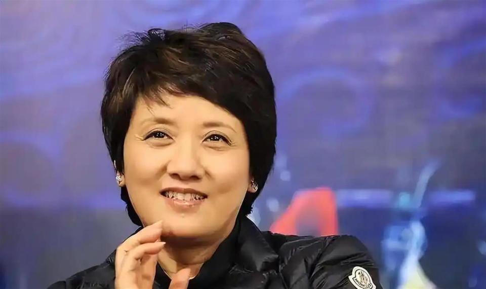 离婚是68岁邓婕一生的痛，继子总让人挂心，养女却越来越像张国立_腾讯新闻