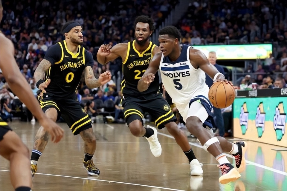 勇士惨遭4连败,格林,汤普森遭驱逐,森林狼狂轰7连胜