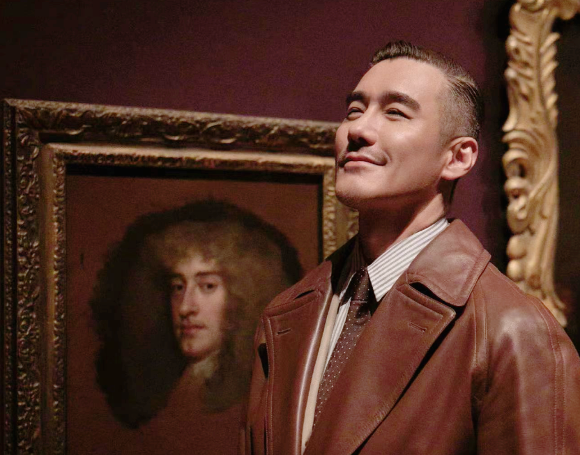 胡兵,伦敦时装周压轴出场,霸气十足,回头率百分百惊呆外国友人_腾讯