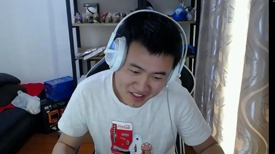 lol霸哥开挂事件要反转?洞主怒撕王稳健:为了流量不择手段_腾讯新闻