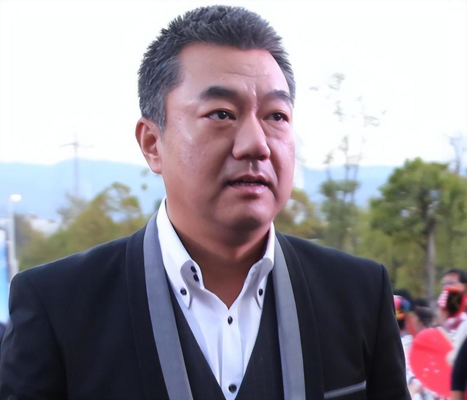 演员董勇:演一辈子警察,没想到因《繁花》范总一角"晚节不保"_腾讯