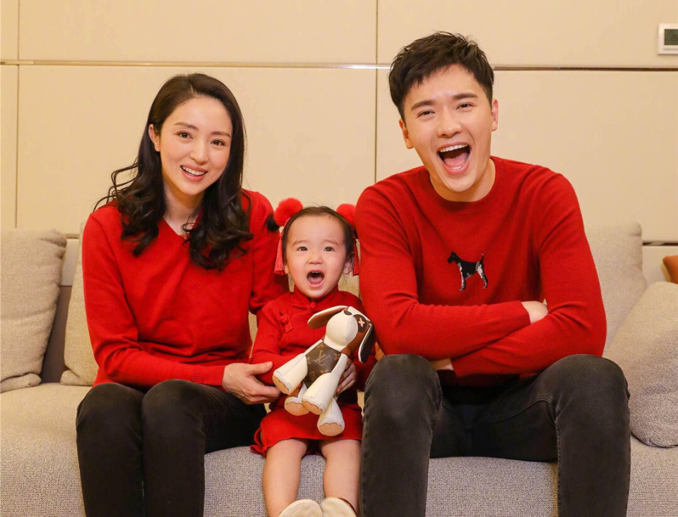 董璇高云翔离婚四年:事业双双停滞,一个憔悴显老,一个发福变样_腾讯