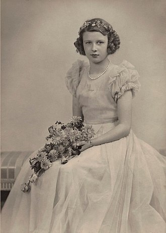 母亲希腊和丹麦的玛丽娜公主,祖父母是乔治五世和玛丽王后