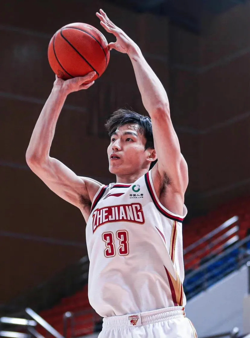 吴前近4场比赛三分38中7,浙江男篮不敌cba鱼腩_腾讯新闻
