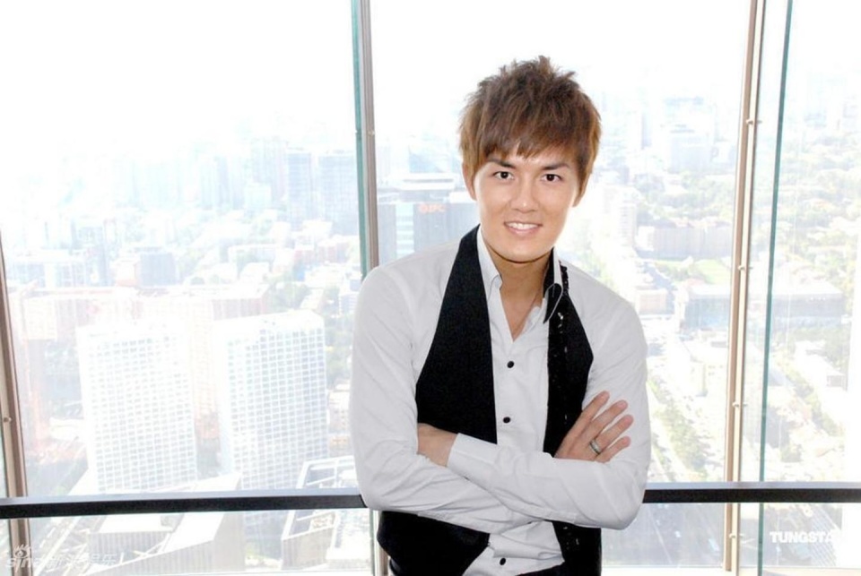 歌手吴克群公开道歉引热议,原因让人意想不到,网友直呼太暖心