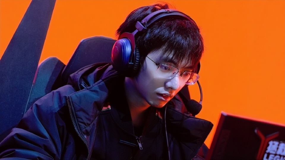 edg阿乐即将被"斩杀",lng开启魔鬼赛程_腾讯新闻