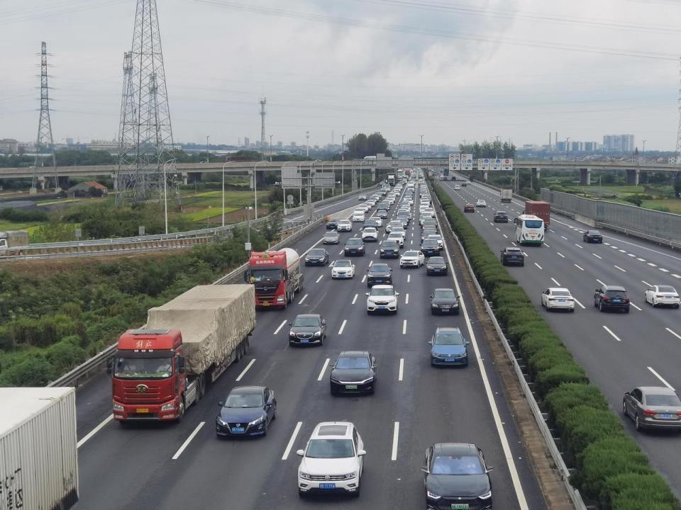 10月6日,记者从浙江交通集团高速公路金华管理中心获悉,随着返程车辆