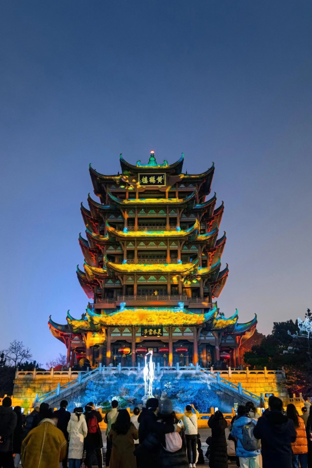 邂逅大武汉,直播夜上黄鹤楼美仑美奂_腾讯新闻