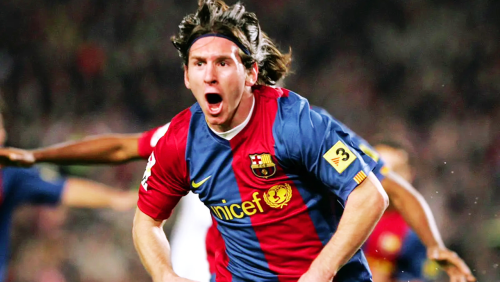 重走球王路梅西首个帽子戏法逼平皇马20岁小将闪耀全场