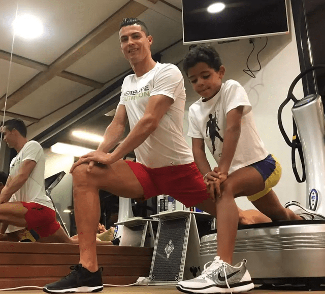 c罗从哪几个方面训练迷你罗