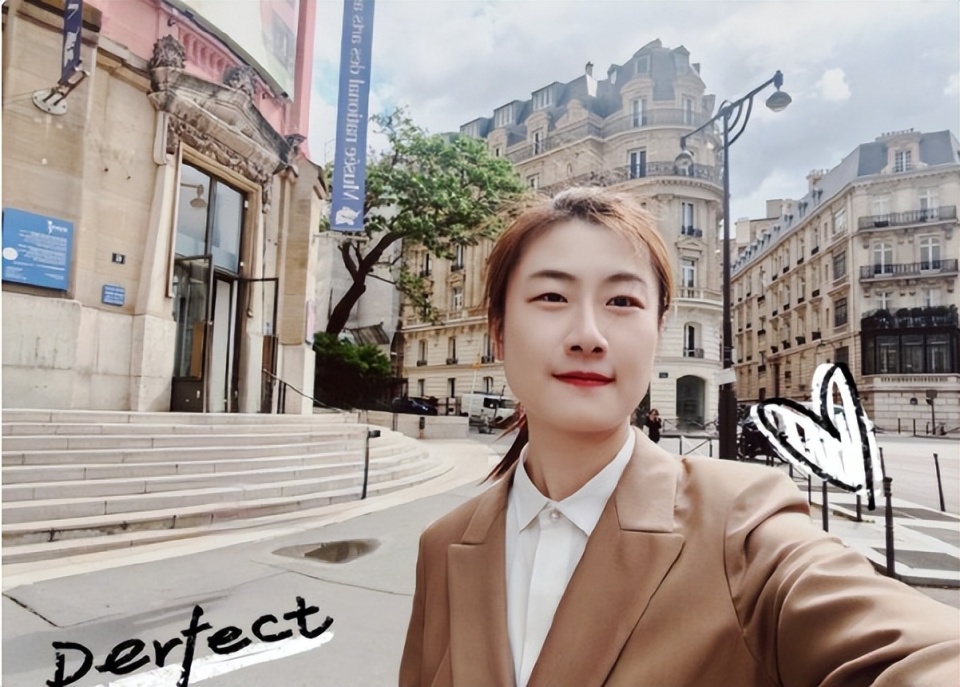 丁宁晒九宫格,西装革履英姿飒爽,奥运冠军变美食博主,网友看馋