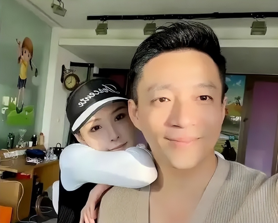 汪小菲太难了刚被前妻大s起诉现任女友和前女友又撕了起来